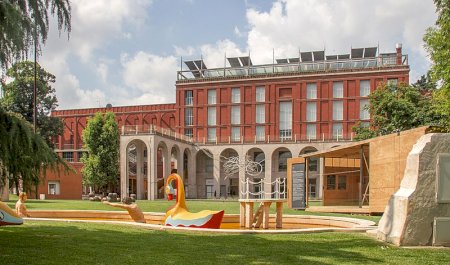 Triennale di Milano, Milano
